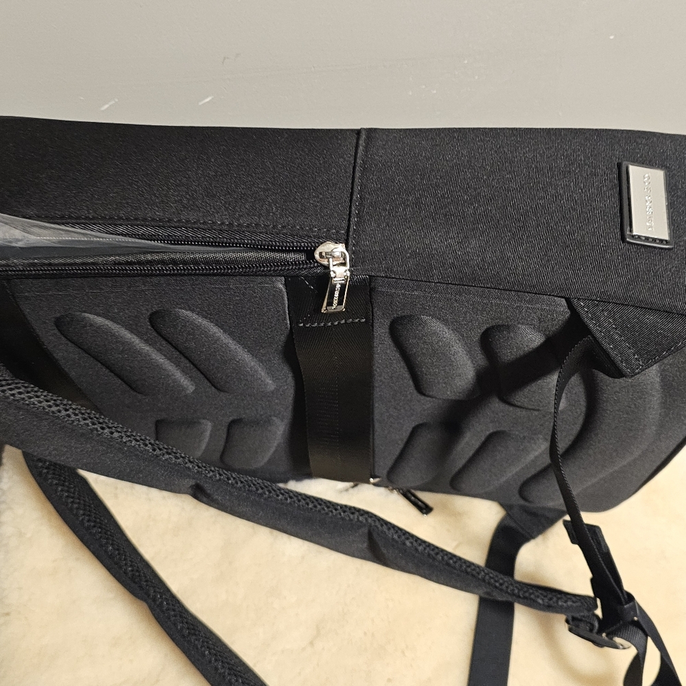 NWT Maverick & Co Black Explorer Light Backpack - Picture 10 of 16